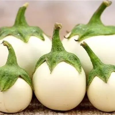 White Round Eggplant (সাদা গোল বেগুন)